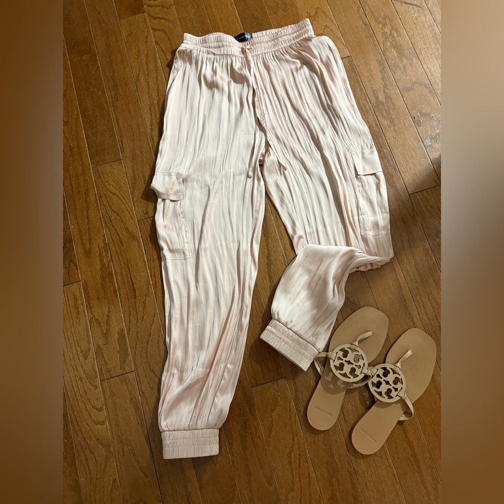 Light pink Satin high end cargo joggers  EUC